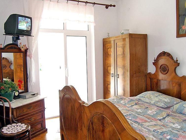 Apartment Milka Vinjerac Ruang foto